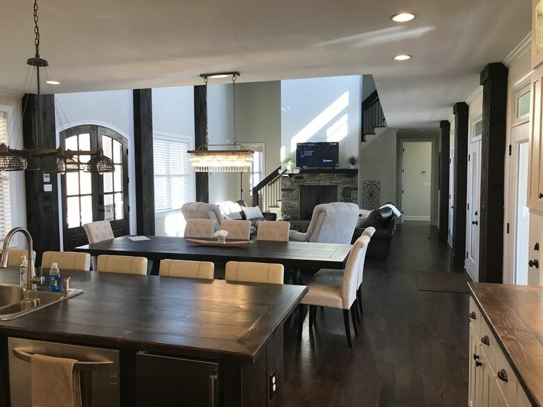 White Oaks Lodge - Dahlonega, Georgia