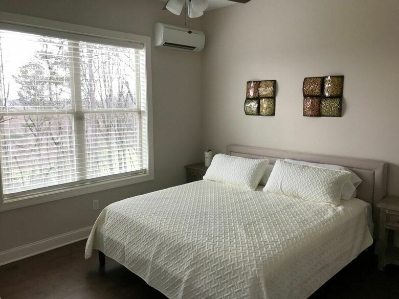 White Oaks Lodge - Dahlonega, Georgia