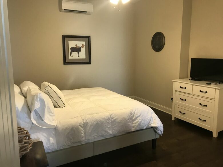 White Oaks Lodge - Dahlonega, Georgia