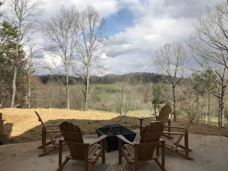 White Oaks Lodge - Dahlonega, Georgia