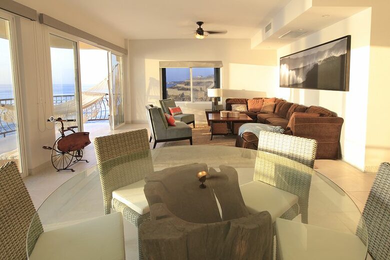 Surfer's Paradise - San Jose del Cabo, Mexico