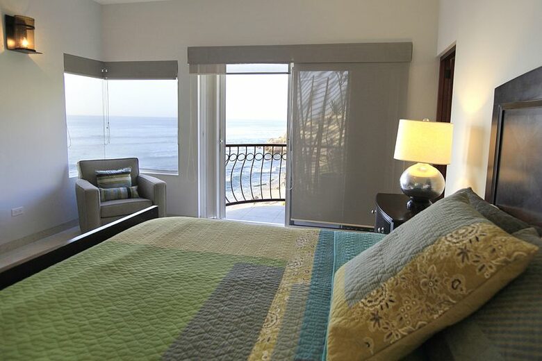 Surfer's Paradise - San Jose del Cabo, Mexico