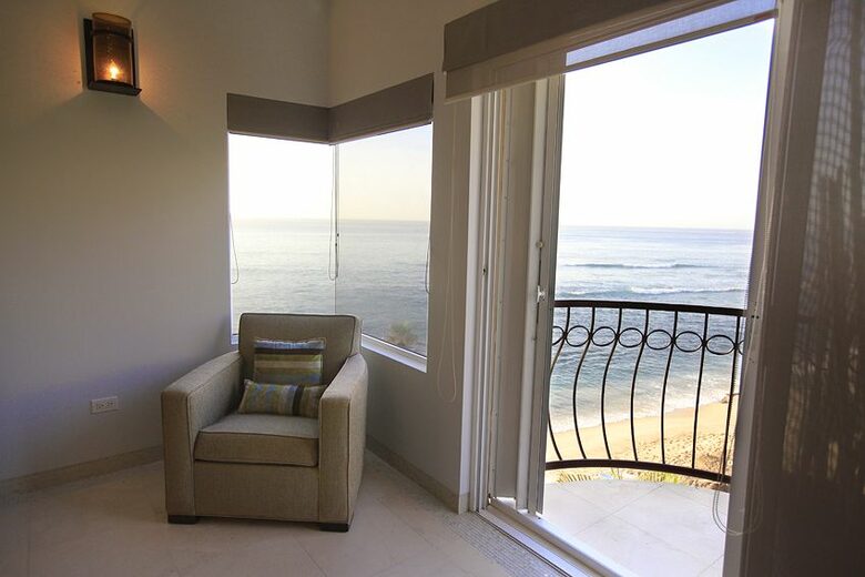 Surfer's Paradise - San Jose del Cabo, Mexico