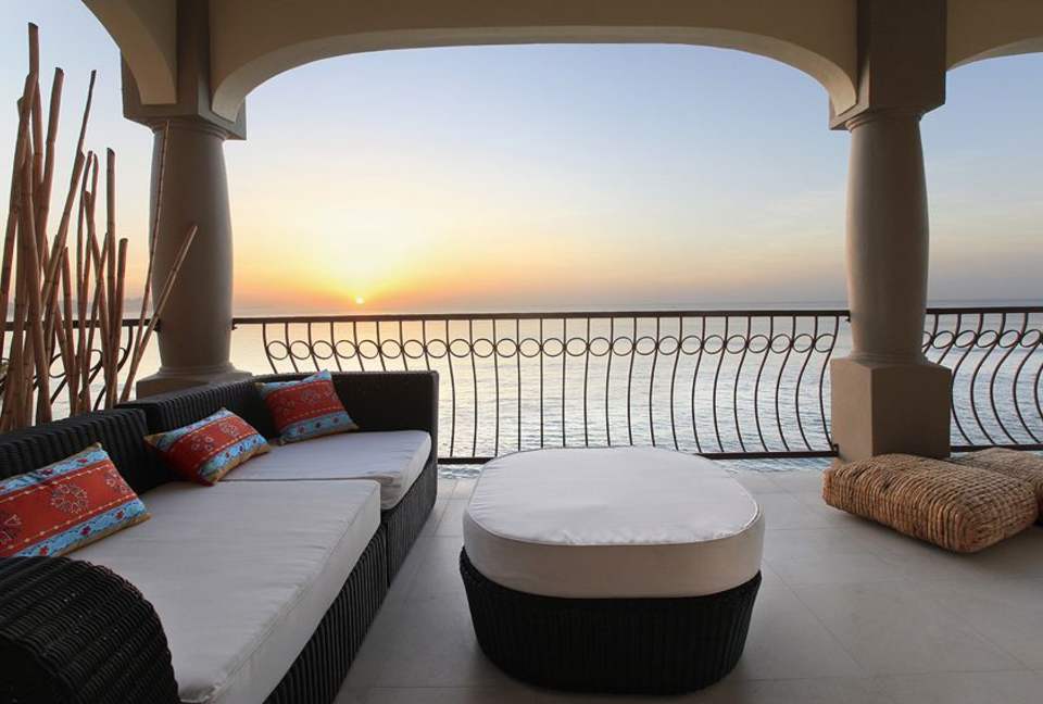 Surfer's Paradise - San Jose del Cabo, Mexico