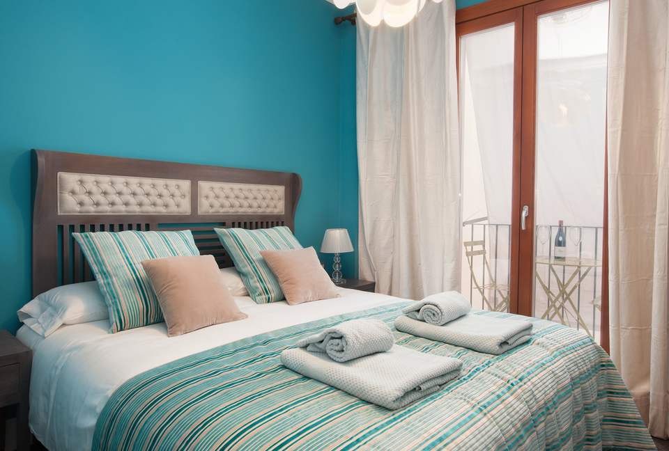 Quintess Collection - Trafalgar - Barcelona, Spain