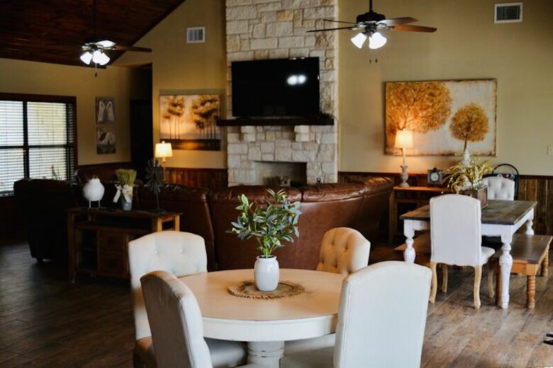 Frio River House in Texas Hill Country - Concan, Texas