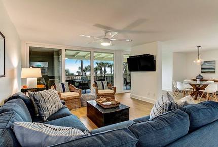 Peaceful Oceanfront Villa - Fernandina Beach, Florida