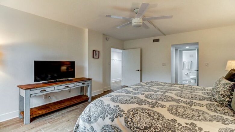 Peaceful Oceanfront Villa - Fernandina Beach, Florida