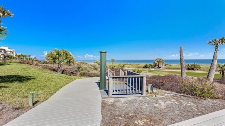 Peaceful Oceanfront Villa - Fernandina Beach, Florida