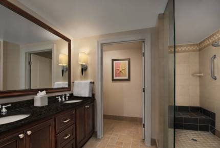 Marriott SurfWatch Hilton Head 2-Bedroom Garden View Villa - Hilton Head, South Carolina