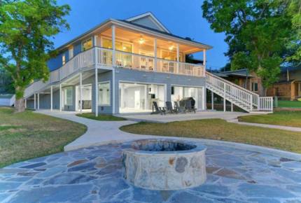 Perfect Lakehouse Getaway on Lake LBJ - Horseshoe Bay/Kingsland - Kingsland, Texas