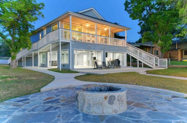Perfect Lakehouse Getaway on Lake LBJ - Horseshoe Bay/Kingsland - Kingsland, Texas