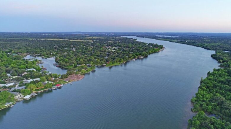 Perfect Lakehouse Getaway on Lake LBJ - Horseshoe Bay/Kingsland - Kingsland, Texas