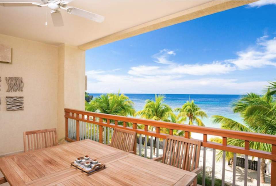 Western Caribbean, Roatan West Bay Beach 2 Bedroom Residence - West Bay Beach, Honduras