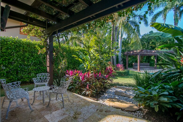 Villa Maji - Luxury Water Oasis Set Amongst the Palms in Cabarete - Cabarete, Dominican Republic