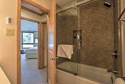 Vail Spa, 3 Bedroom Residence - Vail, Colorado