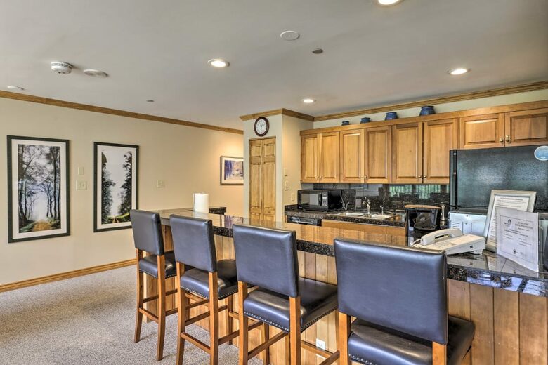 Vail Spa, 3 Bedroom Residence - Vail, Colorado