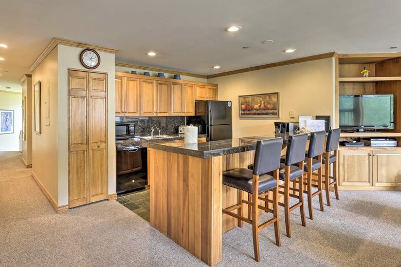 Vail Spa, 3 Bedroom Residence - Vail, Colorado