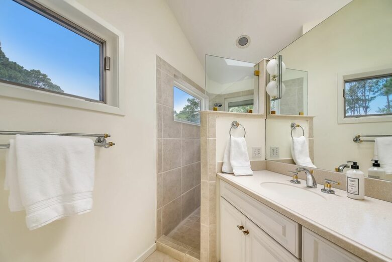 Crow's Nest Hilton Head Luxury - Hilton Head, South Carolina