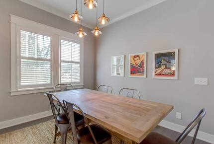 Luxury 12 South Nashville Cottage - Nashville, Tennessee