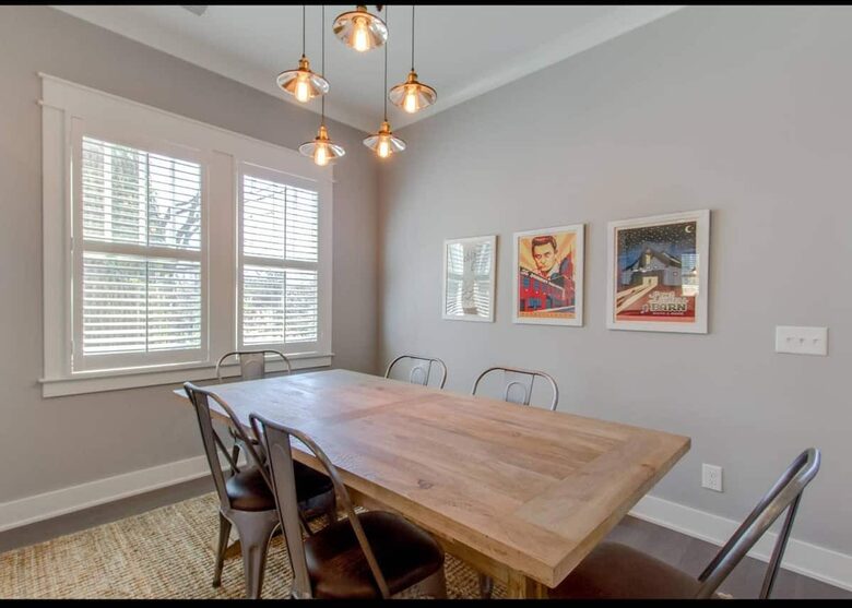 Luxury 12 South Nashville Cottage - Nashville, Tennessee