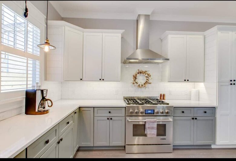 Luxury 12 South Nashville Cottage - Nashville, Tennessee