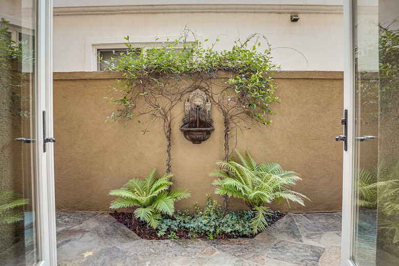 Huntington Beach Retreat - Huntington Beach, California