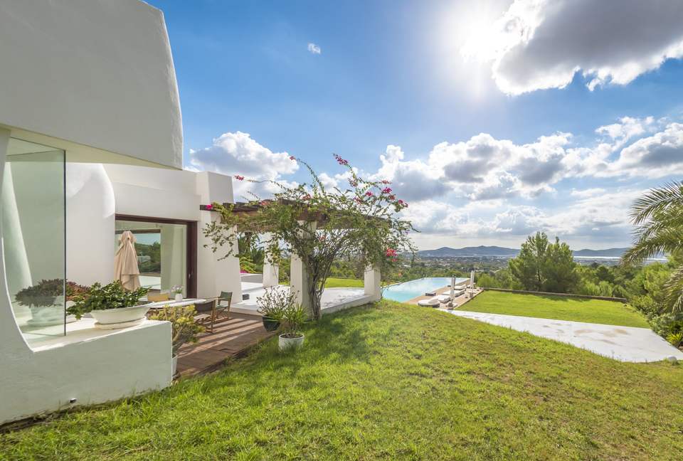 Blue Star (R) - Ibiza, Spain