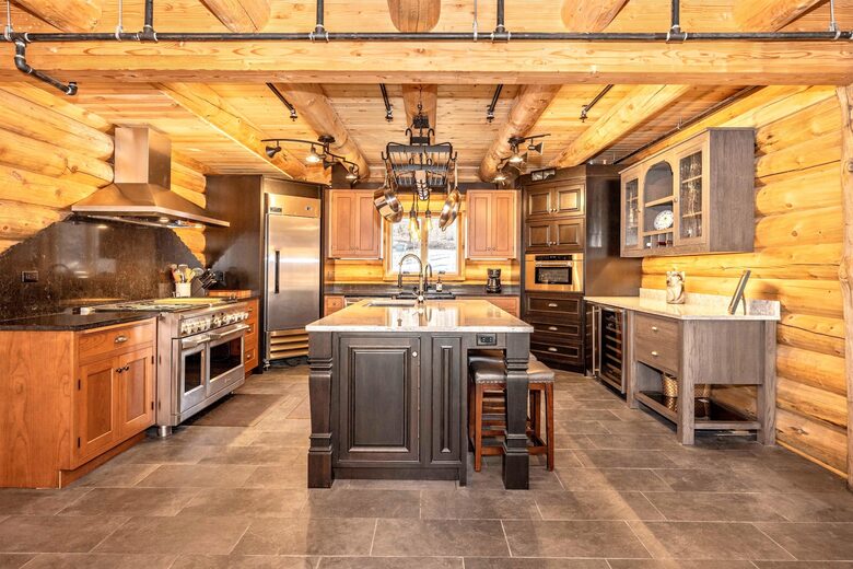 Custom Eco Solar Luxury Log Home at Sugarloaf Mountain - Dickerson, Maryland