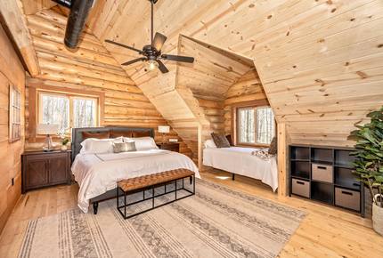 Custom Eco Solar Luxury Log Home at Sugarloaf Mountain - Dickerson, Maryland