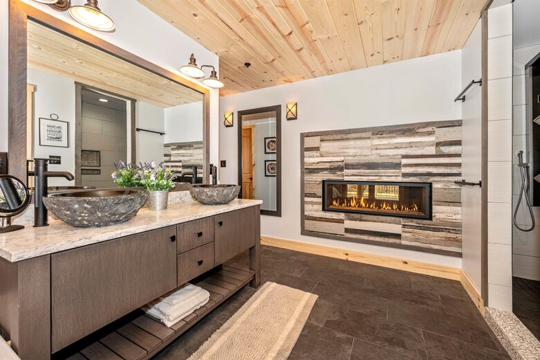 Custom Eco Solar Luxury Log Home at Sugarloaf Mountain - Dickerson, Maryland