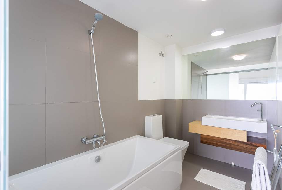 SOUTH BEACH SEAVIEW APARTMENT - MÁLAGA / BENALMADENA, Spain