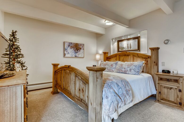 Lake Front Ski Country - Dillon, Colorado