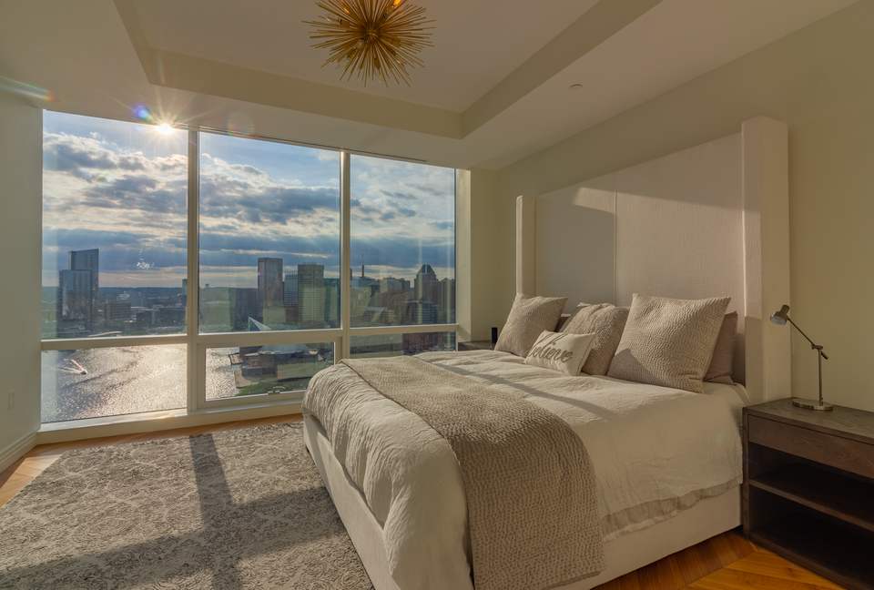 World Class Views at the Inner Harbor Four Seasons - Baltimore, Maryland