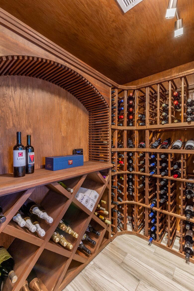 Annapolis Cove Lake Ogleton Charmer - Annapolis, Maryland