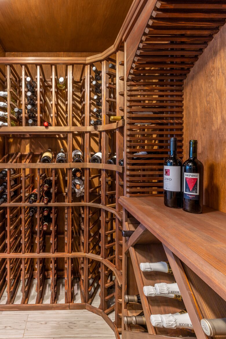 Annapolis Cove Lake Ogleton Charmer - Annapolis, Maryland