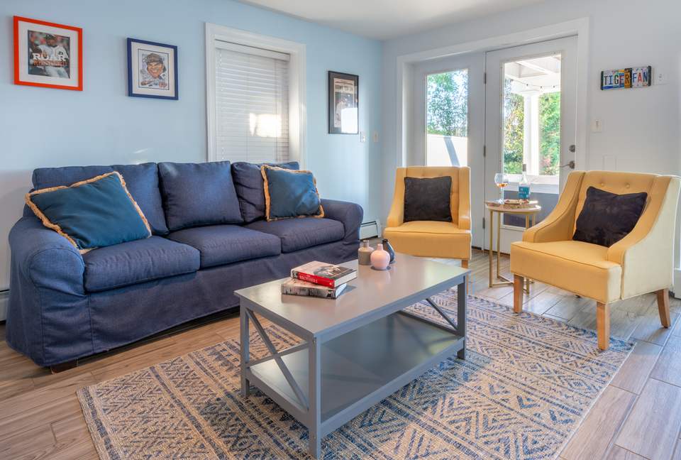 Annapolis Cove Lake Ogleton Charmer - Annapolis, Maryland