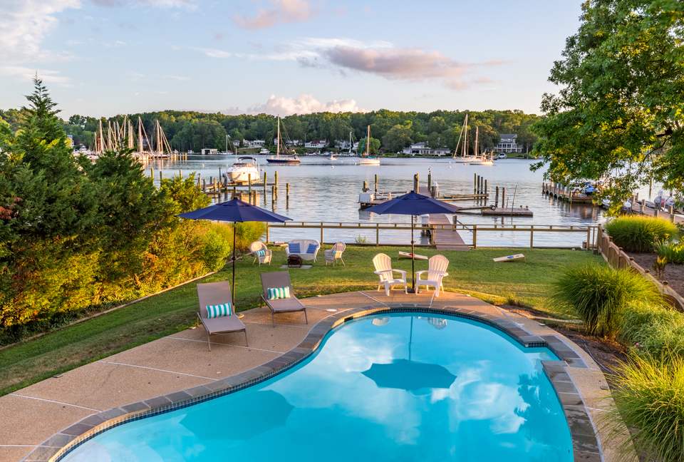 Annapolis Cove Lake Ogleton Charmer - Annapolis, Maryland