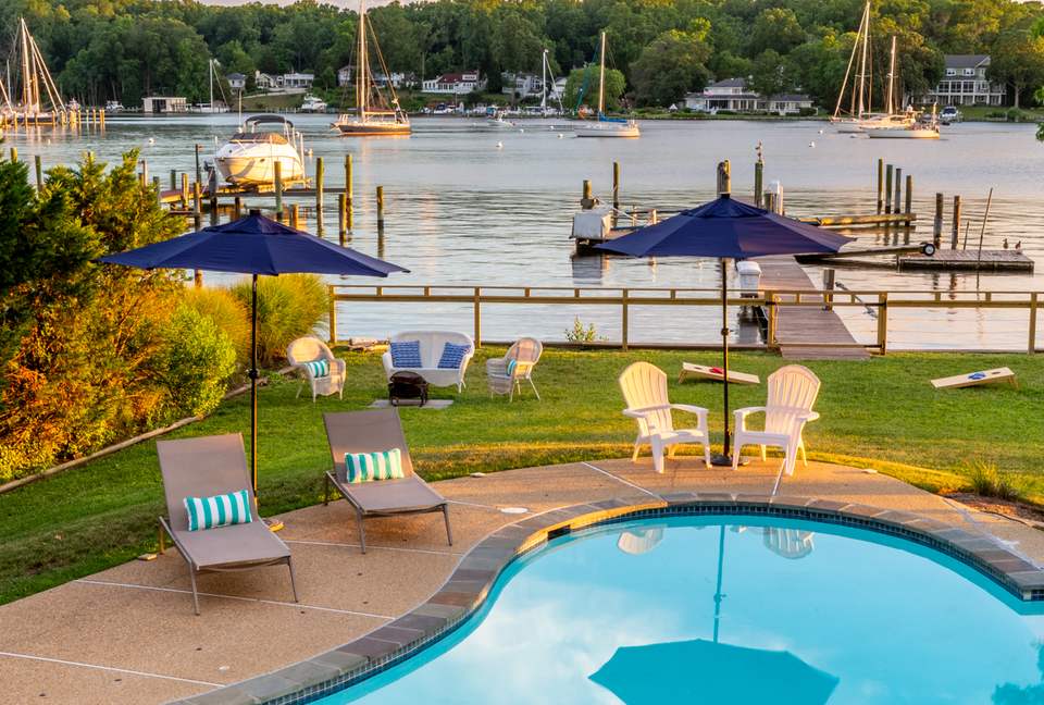 Annapolis Cove Lake Ogleton Charmer - Annapolis, Maryland