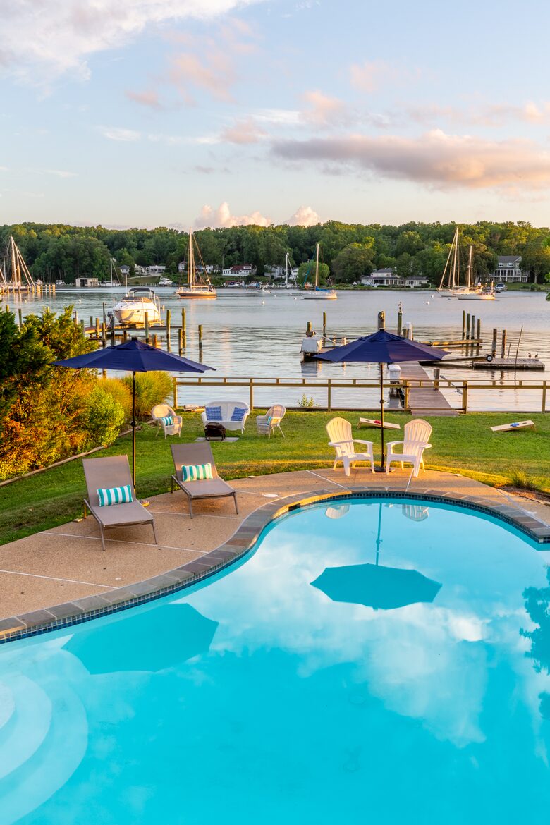 Annapolis Cove Lake Ogleton Charmer - Annapolis, Maryland