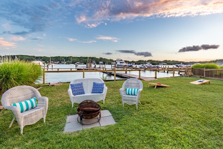 Annapolis Cove Lake Ogleton Charmer - Annapolis, Maryland