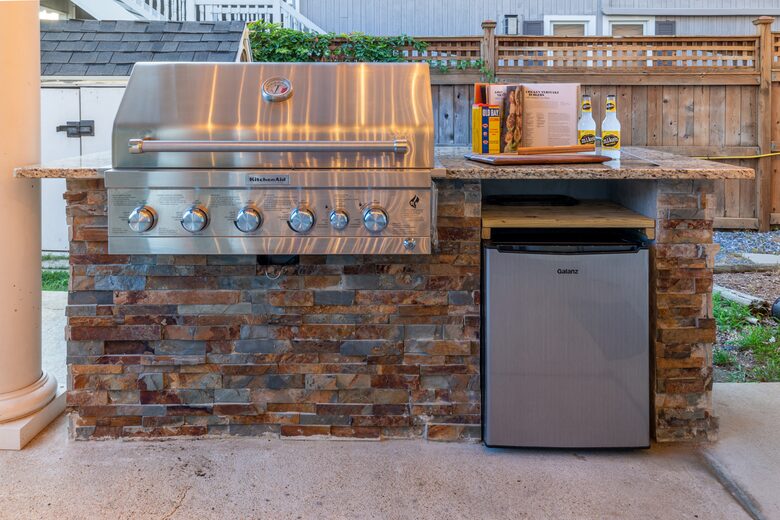 Annapolis Cove Lake Ogleton Charmer - Annapolis, Maryland