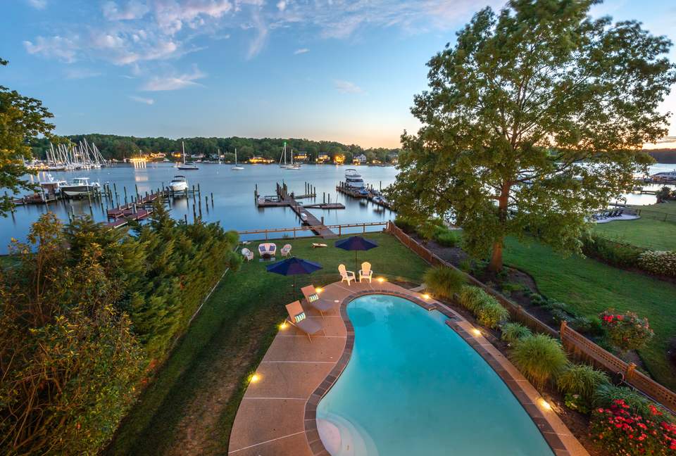 Annapolis Cove Lake Ogleton Charmer - Annapolis, Maryland