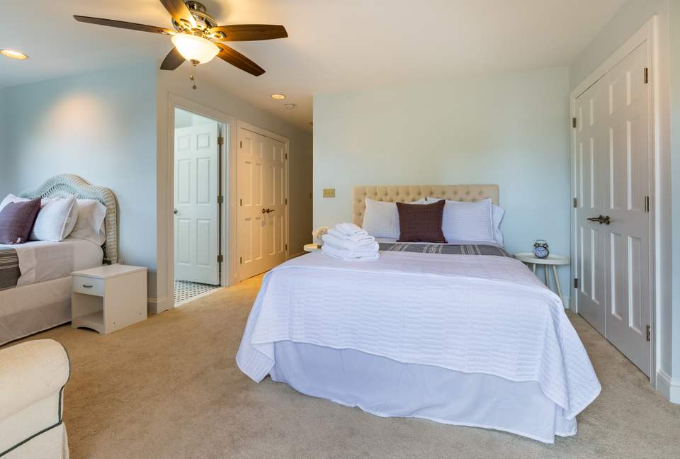 Annapolis Cove Lake Ogleton Charmer - Annapolis, Maryland