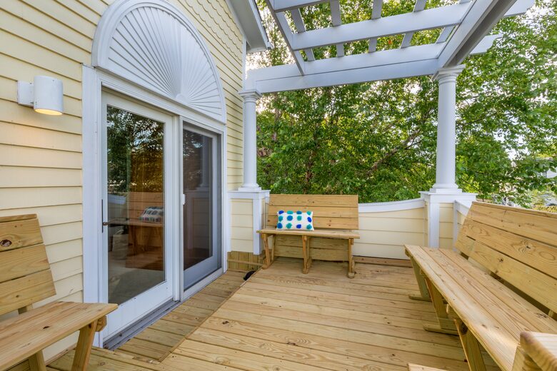 Annapolis Cove Lake Ogleton Charmer - Annapolis, Maryland