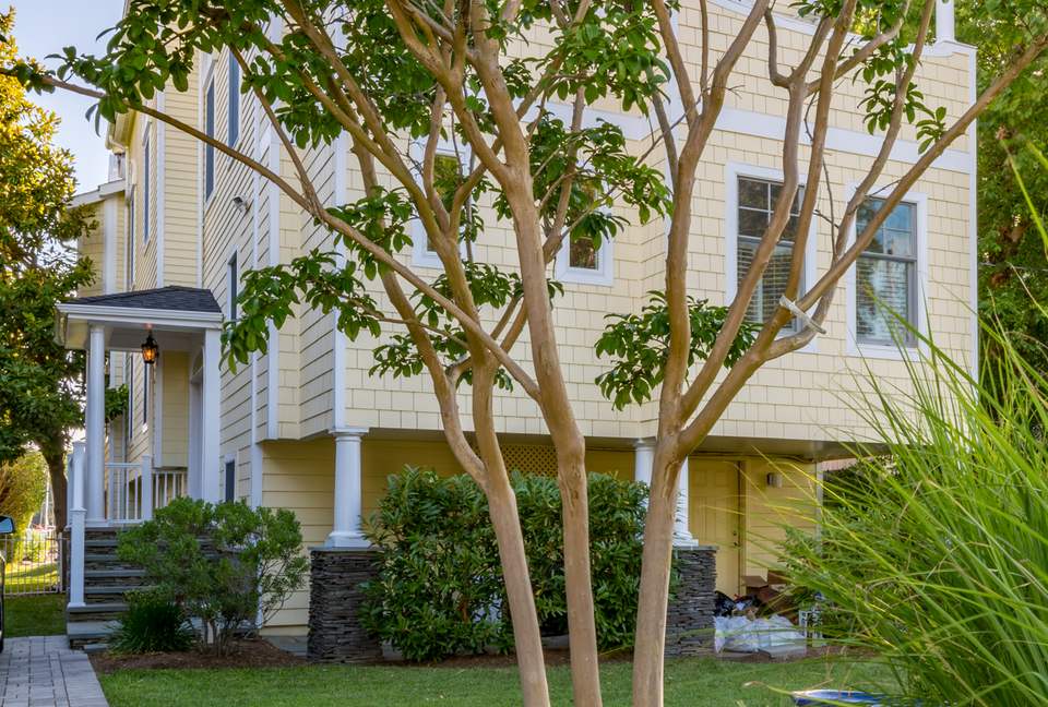 Annapolis Cove Lake Ogleton Charmer - Annapolis, Maryland