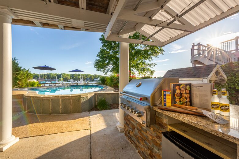 Annapolis Cove Lake Ogleton Charmer - Annapolis, Maryland