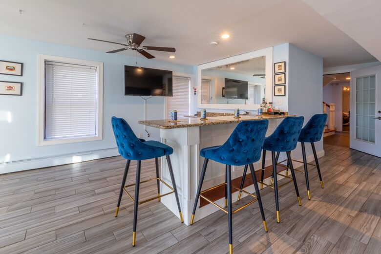 Annapolis Cove Lake Ogleton Charmer - Annapolis, Maryland