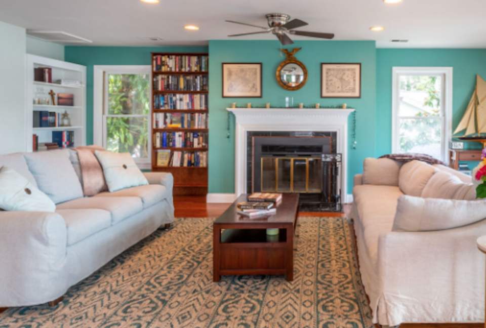 Annapolis Cove Lake Ogleton Charmer - Annapolis, Maryland