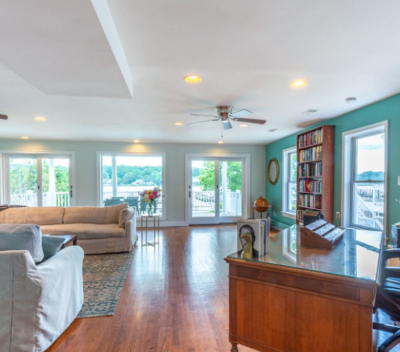 Annapolis Cove Lake Ogleton Charmer - Annapolis, Maryland